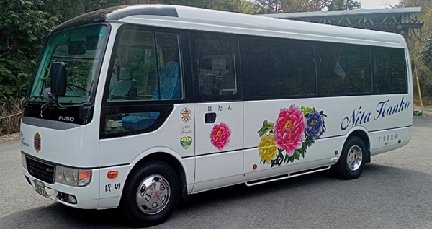 マイクロバス・正22名＋補助6人／平成26年製造車両 外観